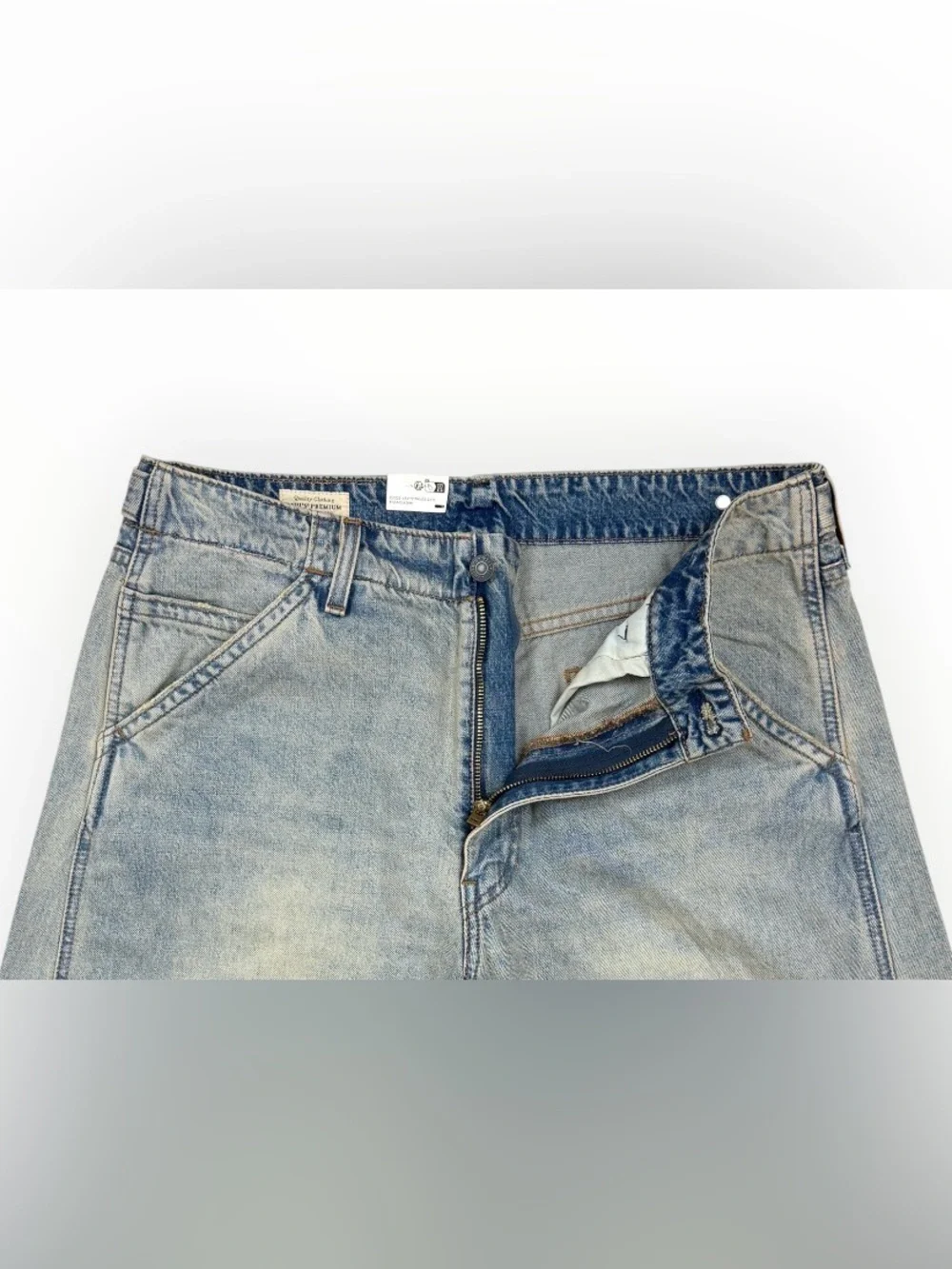 NWT Levis Premium Baggy Barrel Leg Jeans Tag 33 W  Light Wash Actual 34x32